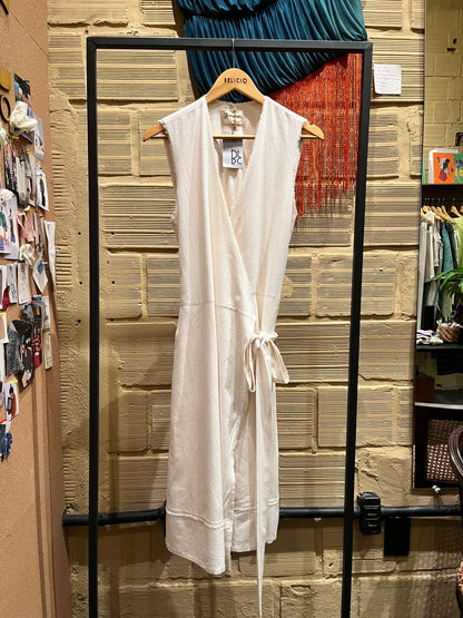 Vestido Transpassado Off White ''Brisa''