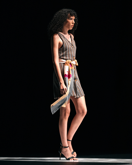 O Colete do Tempo — Colete Atemporal + Lenço de Retalhos