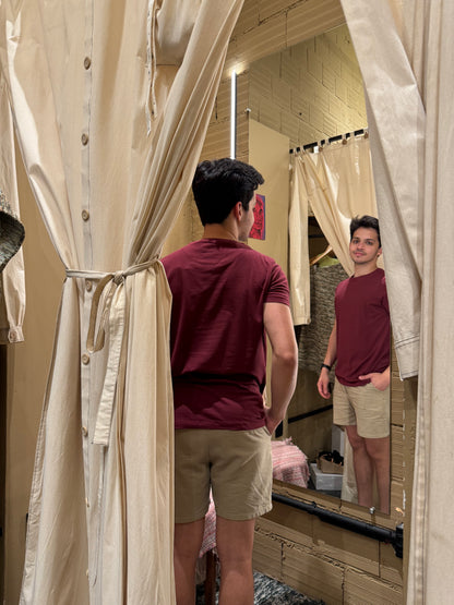 Camiseta ''no Armário''