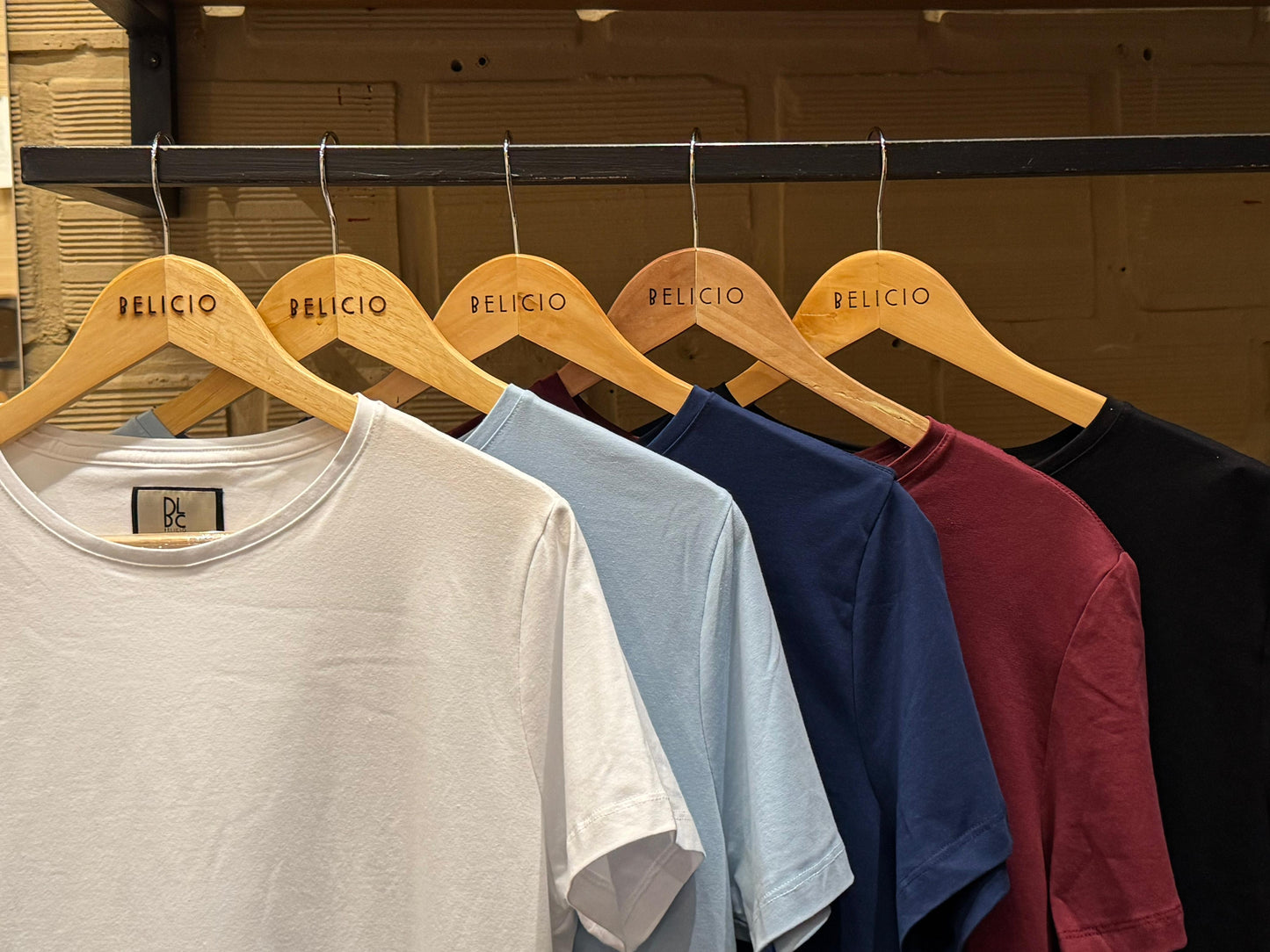 Camiseta ''no Armário''