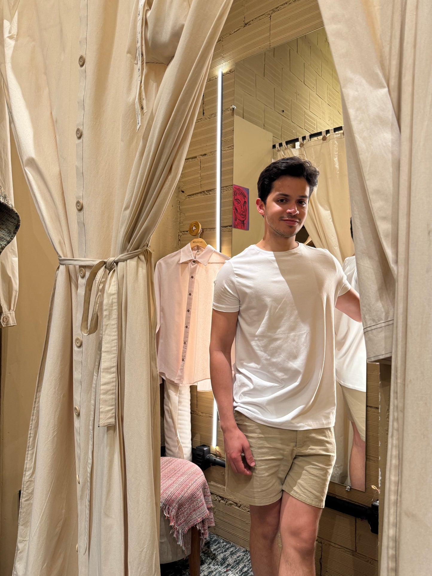 Camiseta ''no Armário''